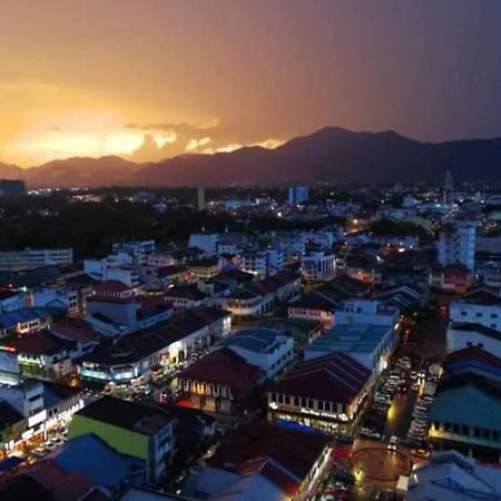 The Octagon Ipoh - Home Stay Extérieur photo